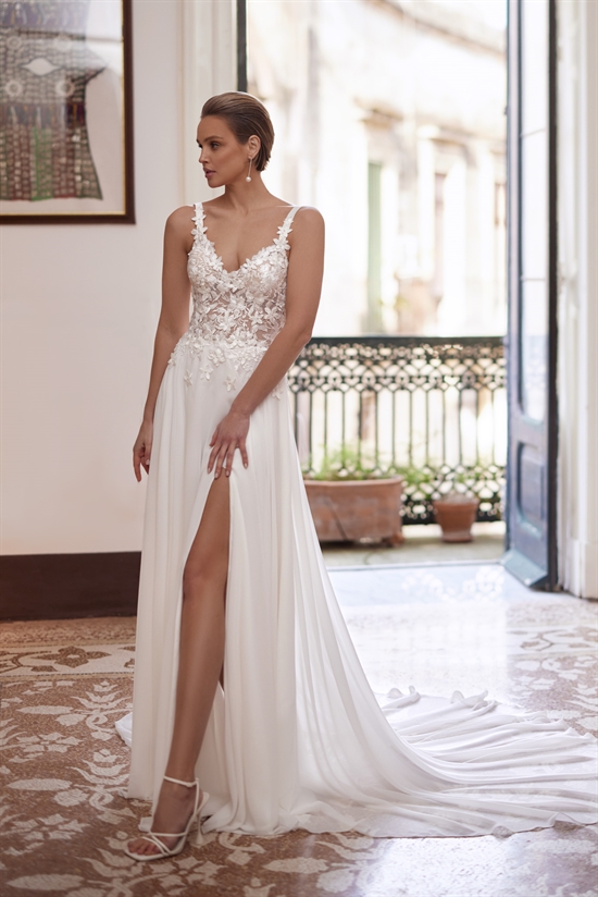 GRACE CHIFFON LOREN